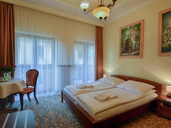 Victoria Cechini Hotel Krynica Zdroj Buitenkant foto