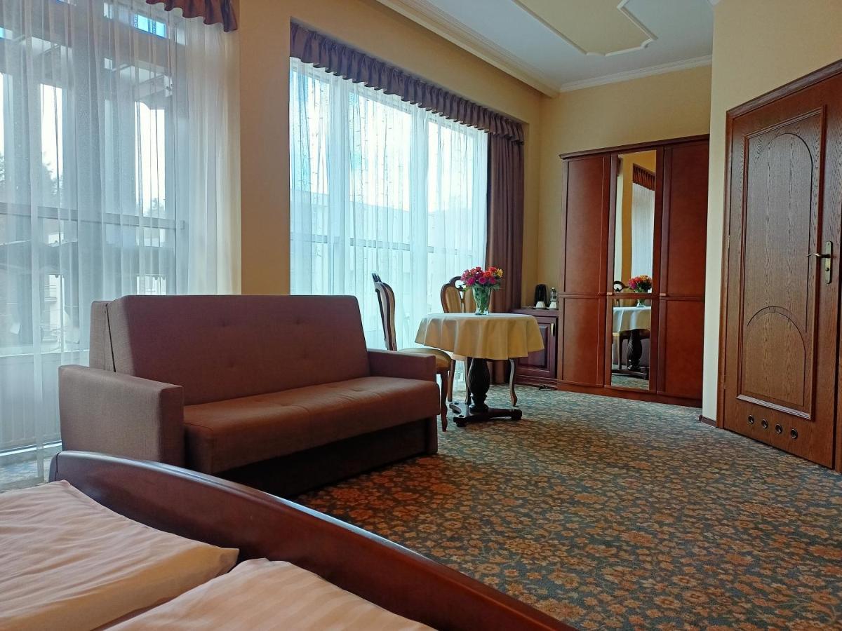 Victoria Cechini Hotel Krynica Zdroj Buitenkant foto