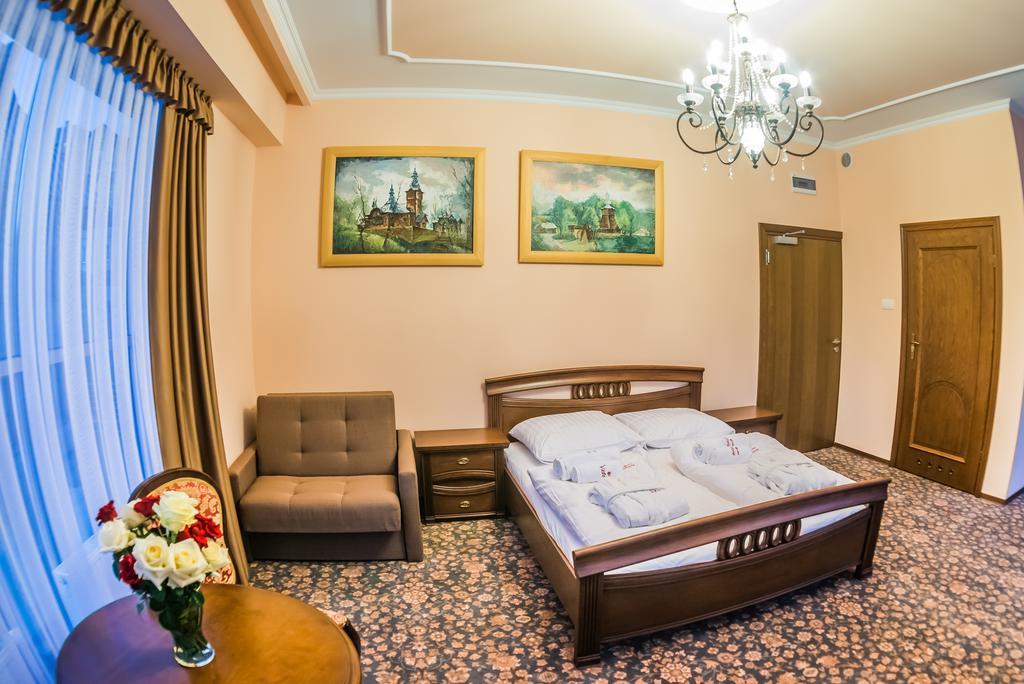 Victoria Cechini Hotel Krynica Zdroj Kamer foto