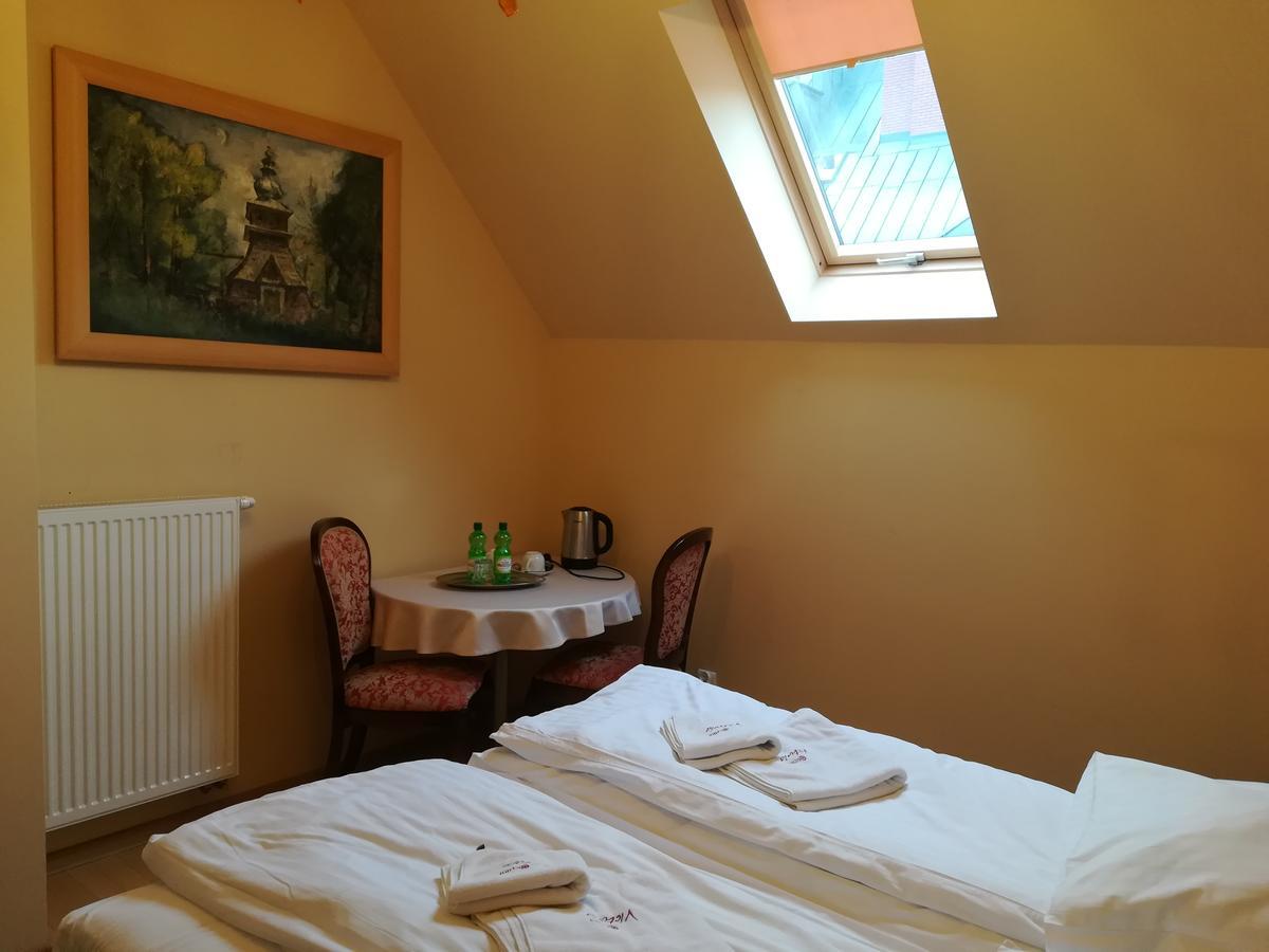Victoria Cechini Hotel Krynica Zdroj Buitenkant foto