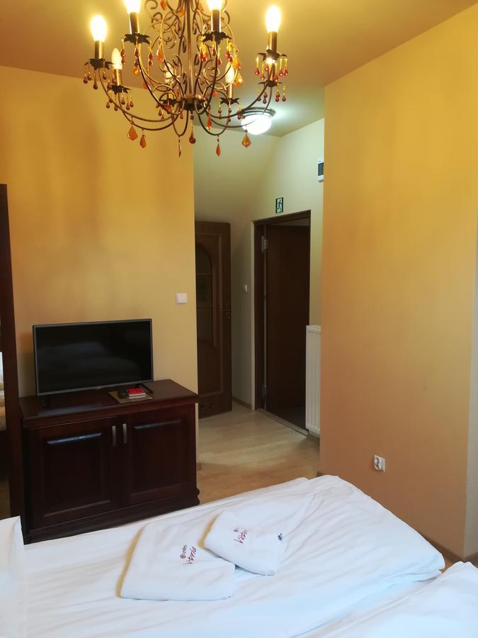 Victoria Cechini Hotel Krynica Zdroj Buitenkant foto