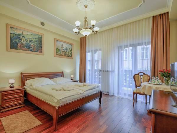 Victoria Cechini Hotel Krynica Zdroj Buitenkant foto
