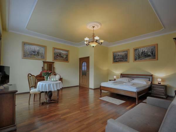 Victoria Cechini Hotel Krynica Zdroj Buitenkant foto